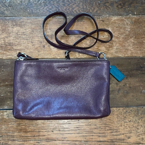 Coach Layla Pebble Crossbody - Picture 1 of 7